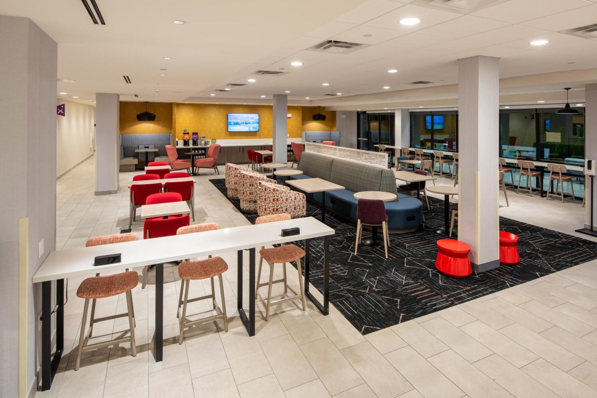 Hotel Home2 By Hilton New Haven